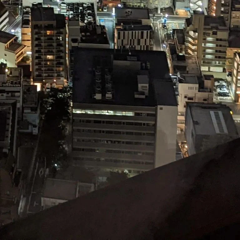 夜景をご覧いただきながらのディナーコース。